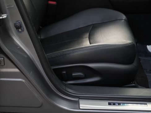 Used 2015 INFINITI Q70 L 3.7 RWD image 33