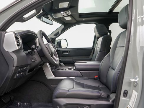 Used 2025 Toyota Tundra Platinum image 21