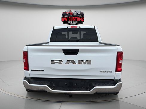 Used 2025 RAM 1500 Big Horn AWD/4WD image 6