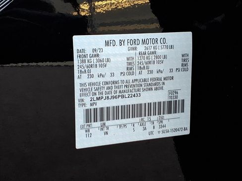 Certified 2023 Lincoln Nautilus AWD w/ Premium Package image 28