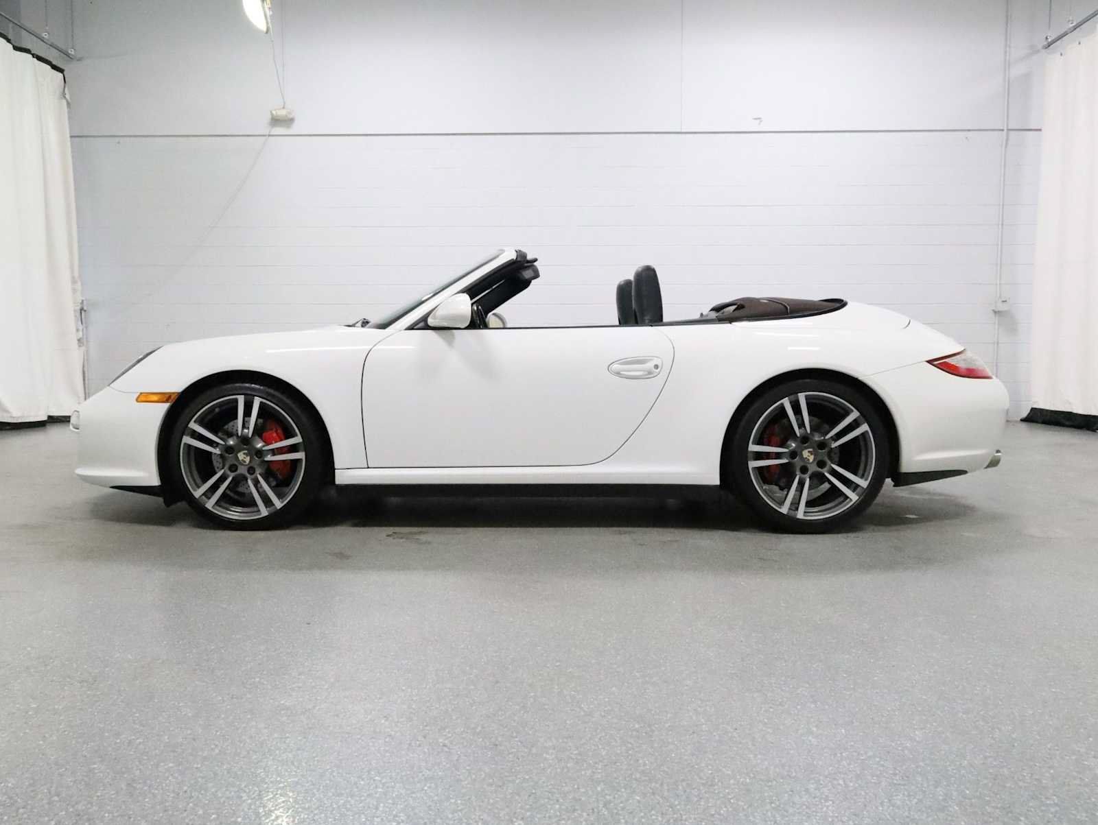 Used 2012 Porsche 911 Carrera 4S AWD/4WD image 2