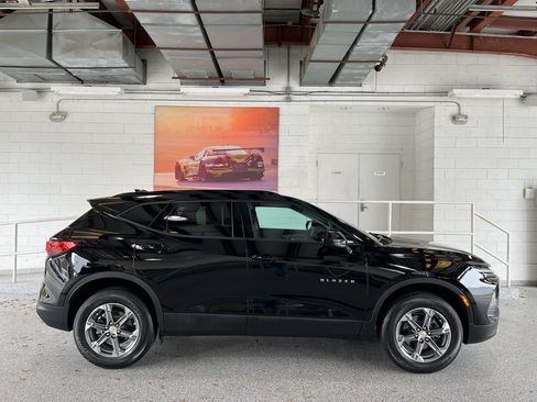 Used 2024 Chevrolet Blazer LT w/ Convenience Package FWD image 12