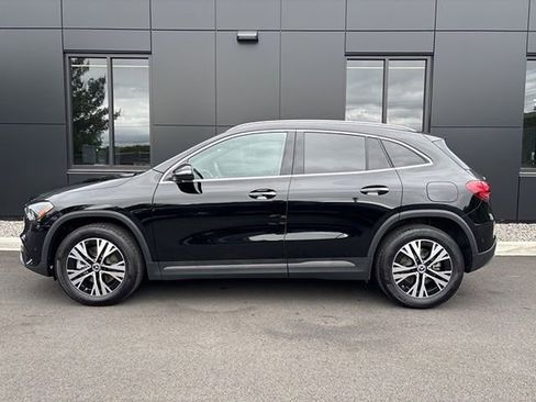 Certified 2025 Mercedes-Benz GLA 250 4MATIC image 3