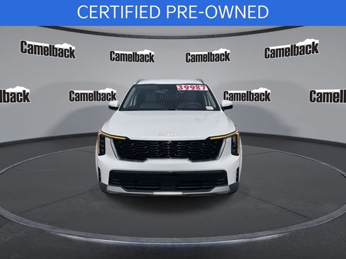 Certified 2025 Kia Sorento EX AWD/4WD image 2