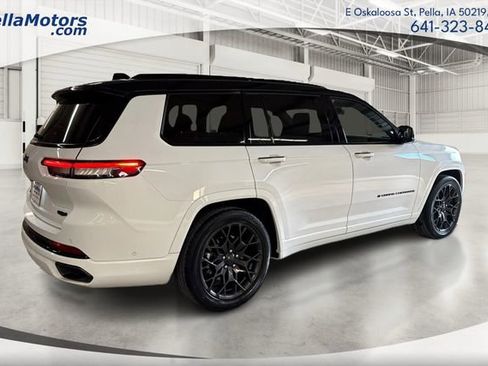 Used 2023 Jeep Grand Cherokee L Summit w/ Advanced Protech Group IV image 3