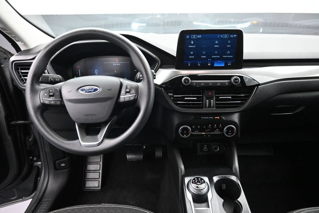 Used 2025 Ford Escape Active AWD/4WD image 11