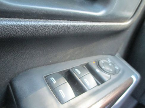 Used 2022 Chevrolet Silverado 3500 LT w/ Convenience Package image 24