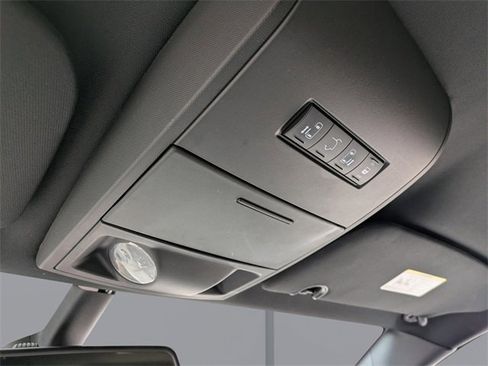 Used 2020 Dodge Grand Caravan SXT image 22