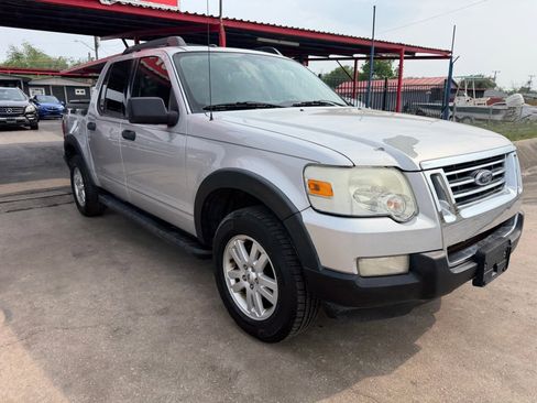 Used 2010 Ford Explorer Sport Trac XLT RWD image 12