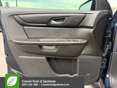 Used 2017 Chevrolet Traverse LT AWD/4WD image 21