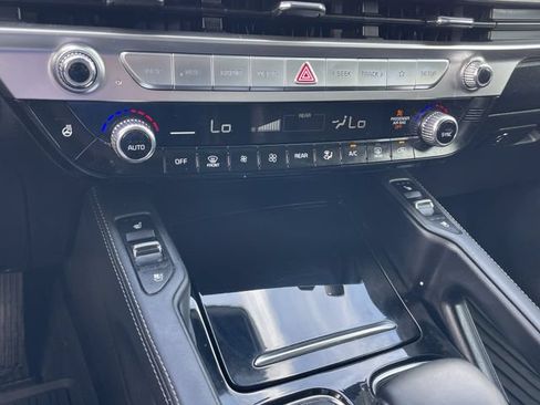 Used 2024 Kia Telluride EX X-Line AWD/4WD image 19