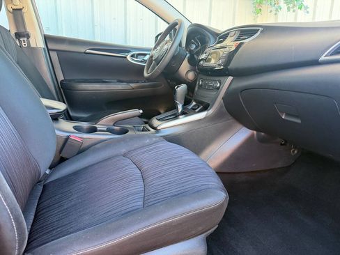 Used 2017 Nissan Sentra SV FWD image 12