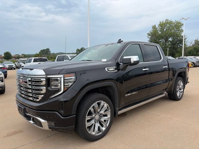 Used 2025 GMC Sierra 1500 Denali AWD/4WD image 8