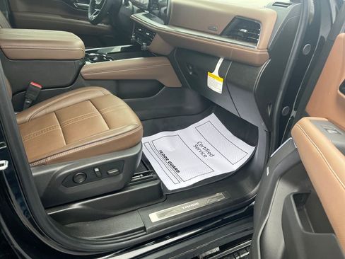 Used 2025 Chevrolet Tahoe High Country image 37