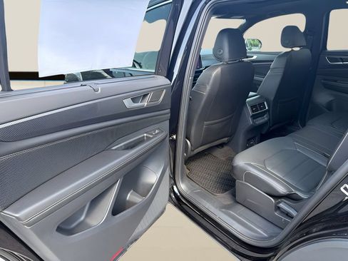 Used 2024 Volkswagen Atlas Cross Sport SEL R-Line AWD/4WD image 23