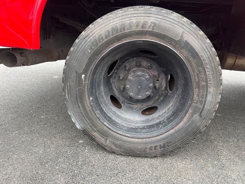 Used 2015 Ford F550 4x4 Regular Cab Super Duty image 36