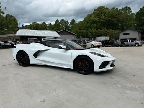Used 2023 Chevrolet Corvette Stingray Premium Conv w/ 3LT RWD image 2