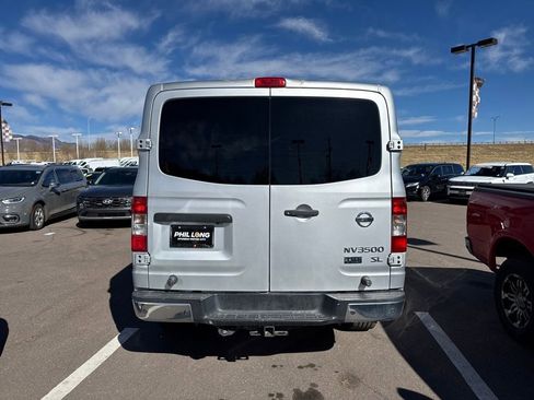Used 2013 Nissan NV 3500 SL w/ Technology Pkg image 7