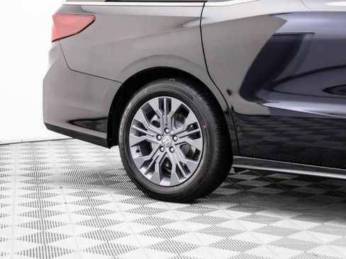 New 2026 Honda Odyssey Touring image 32