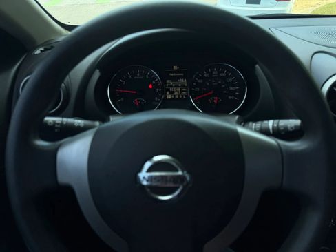 Used 2015 Nissan Rogue S FWD image 27