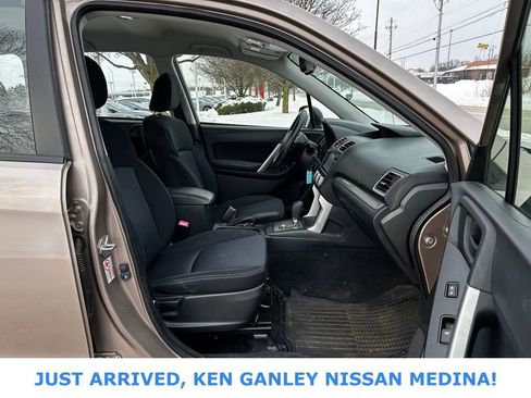 Used 2016 Subaru Forester 2.5i w/ Alloy Wheel Package image 21