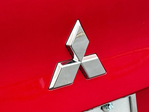 New 2026 Mitsubishi Outlander SE image 20