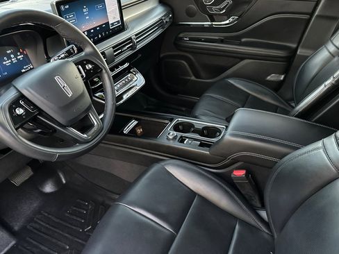 Used 2023 Lincoln Corsair FWD w/ Equipment Group 101A image 9