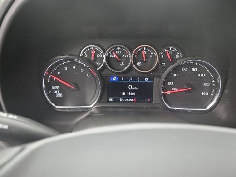 Used 2024 Chevrolet Suburban LS RWD image 11