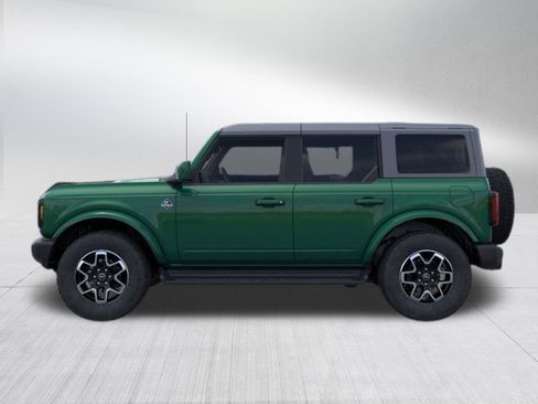 New 2025 Ford Bronco Outer Banks image 3
