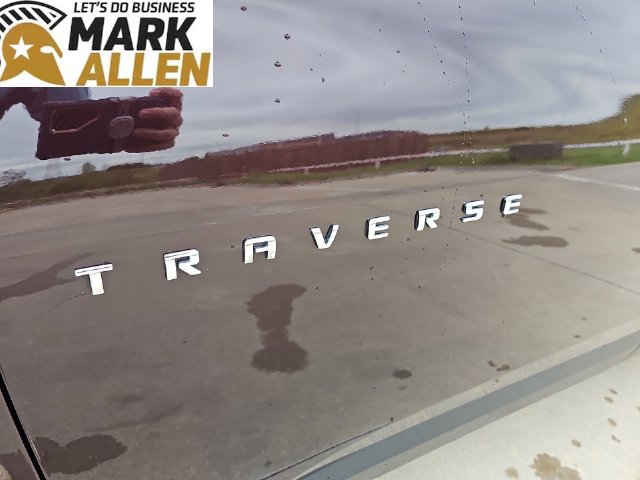 Used 2023 Chevrolet Traverse LT FWD image 31