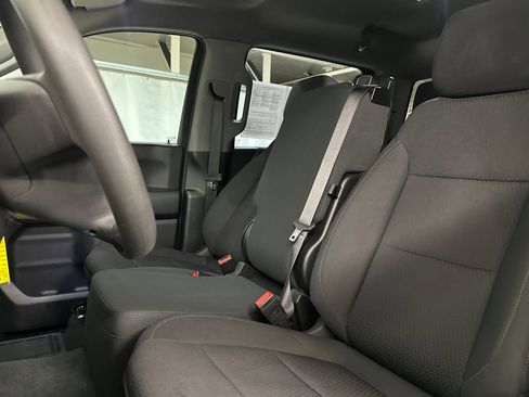 Used 2022 Chevrolet Silverado 1500 Custom w/ LPO, Blackout Package image 22