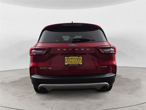 Certified 2025 Ford Escape Active w/ Cold Weather Package image 4