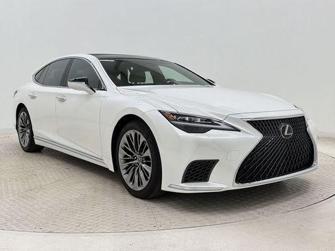 Used 2022 Lexus LS 500 w/ Interior Upgrade Package RWD image 7