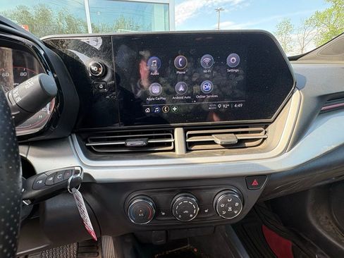 Used 2024 Chevrolet Trax RS image 22