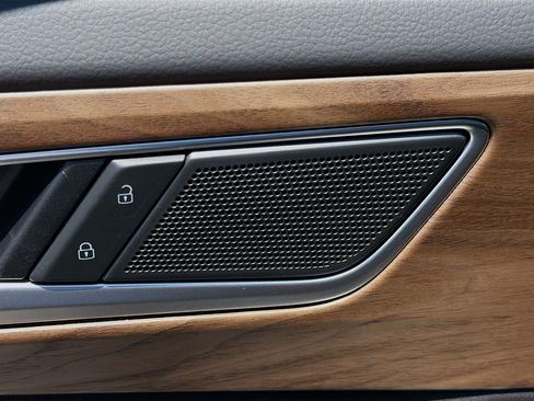 New 2026 Volkswagen Atlas SE FWD image 23