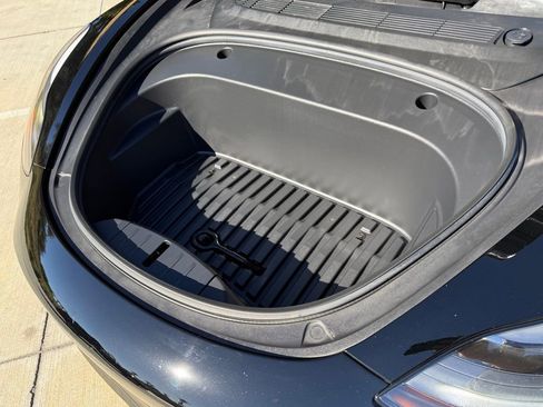 Used 2022 Tesla Model 3 image 6