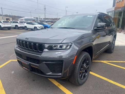 New 2026 Jeep Grand Cherokee L 4WD image 7