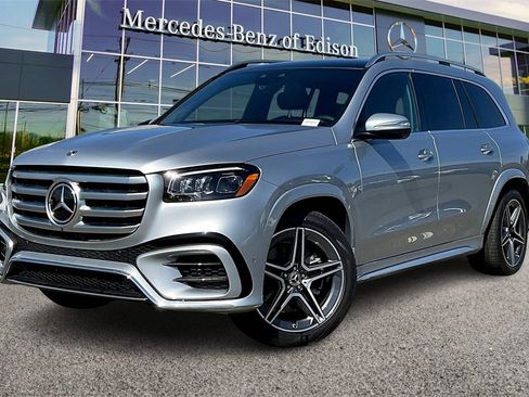 New 2025 Mercedes-Benz GLS 450 4MATIC image 2