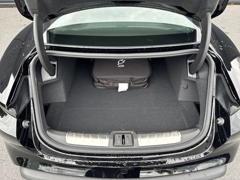 New 2025 Porsche Taycan image 52