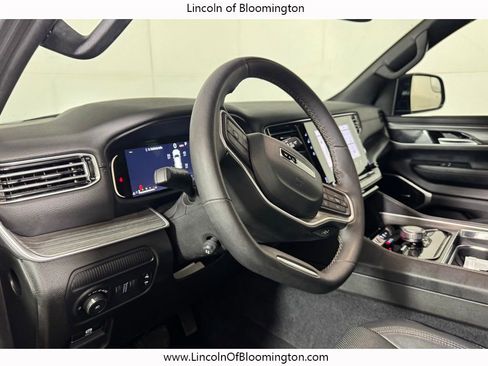 Used 2024 Jeep Wagoneer L Series II w/ Flexible Seating Group image 34