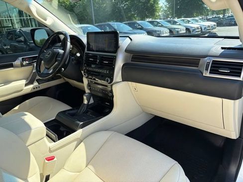 Used 2023 Lexus GX 460 Premium AWD/4WD image 35