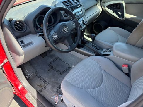 Used 2011 Toyota RAV4 4WD w/ Upgrade Value Pkg image 10