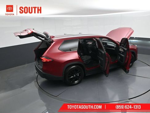 Used 2024 Toyota Grand Highlander AWD image 61