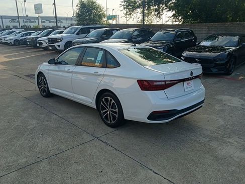 Used 2025 Volkswagen Jetta Sport FWD image 7