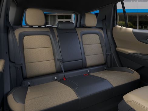 New 2026 Chevrolet Equinox ACTIV image 17