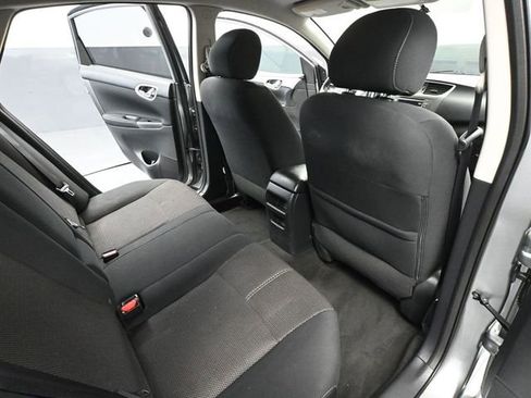 Used 2014 Nissan Sentra S image 34