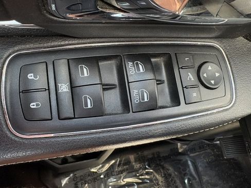 Used 2017 RAM 1500 Laramie AWD/4WD image 20