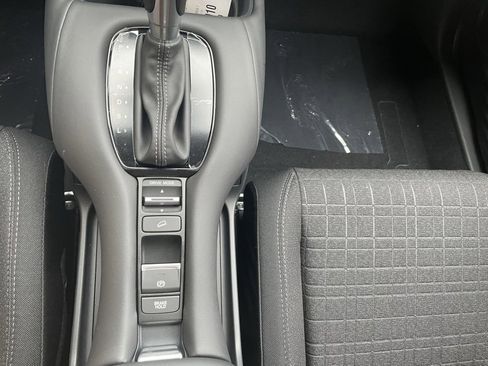 New 2026 Honda HR-V LX image 21