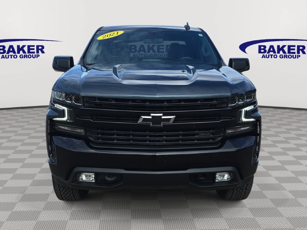 Used 2021 Chevrolet Silverado 1500 LT Trail Boss w/ Bed Protection Package AWD/4WD image 2