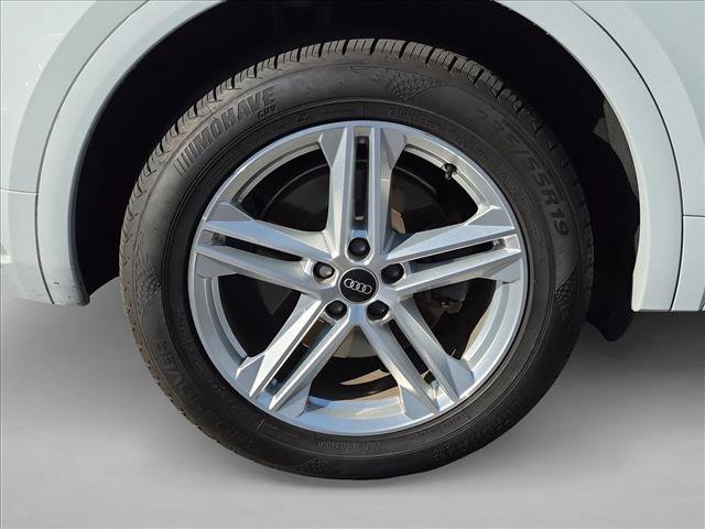 Used 2021 Audi Q5 e Premium Plus w/ Premium Plus Package AWD/4WD image 14